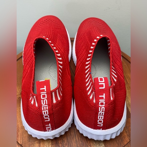 Tiosebon Red Knit Walking Athletic Shoe, size 8 Euro 38.5 - Picture 7 of 9